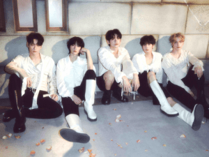 txt minisode 3 tomorrow romantic concept group photo