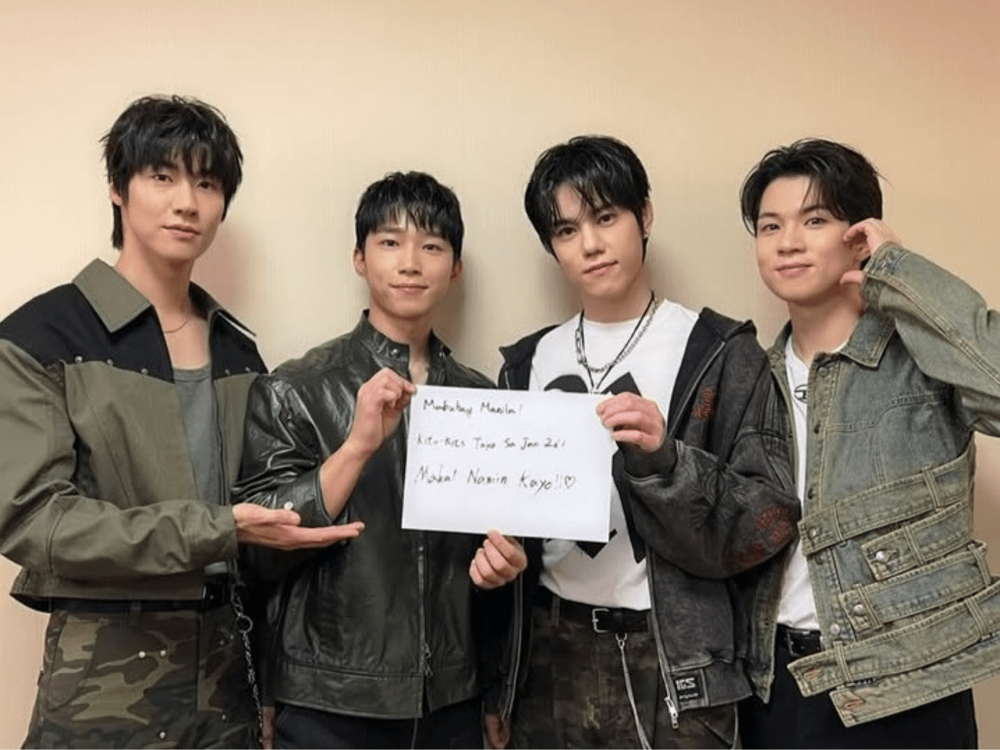 N.Flying Hide Out in Manila