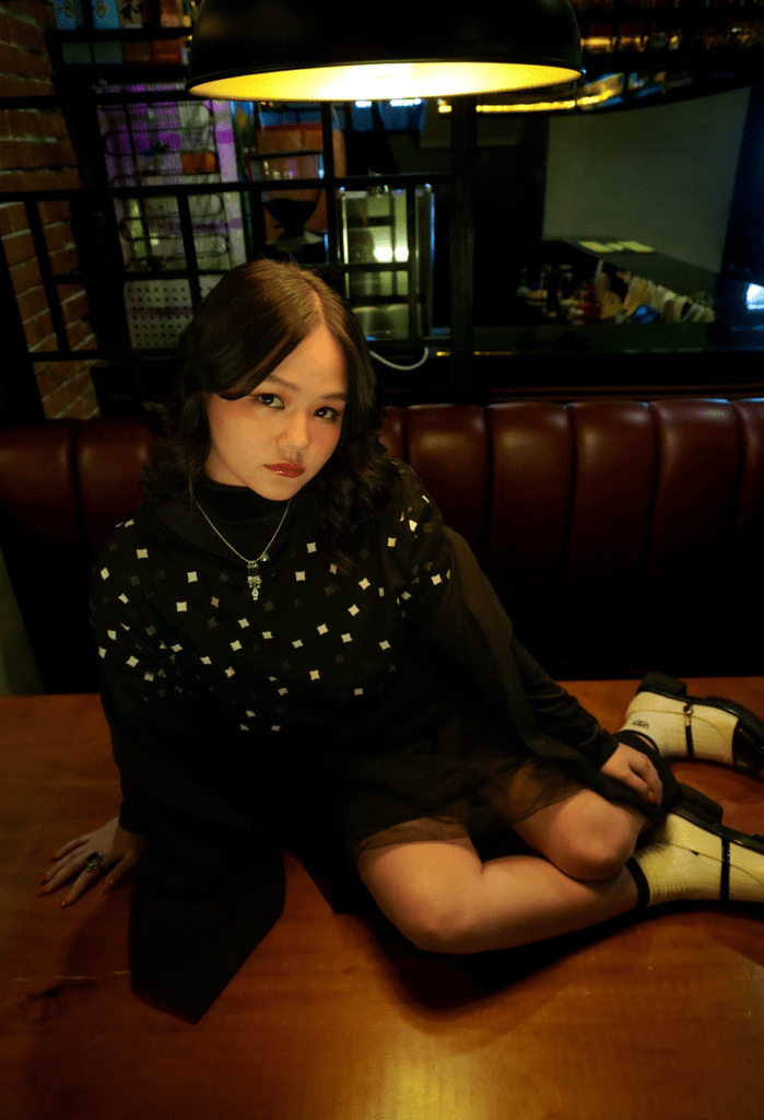 brei universal records debut single