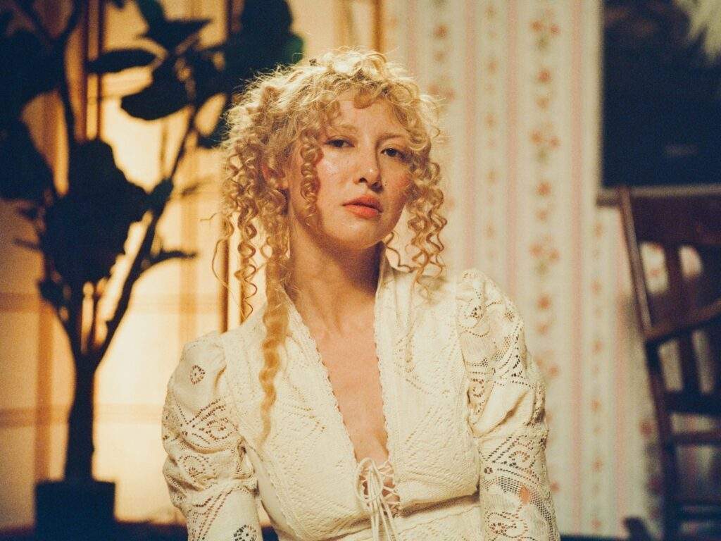 Meg Elsier's spittake (deluxe)