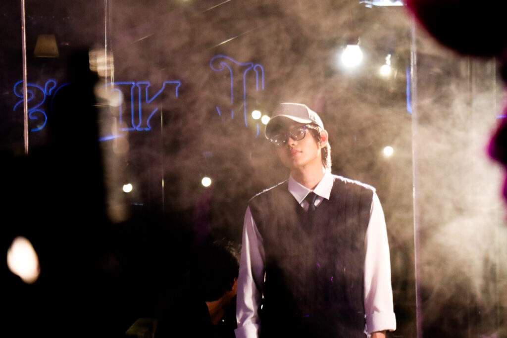 Arthur Nery embraces his roots with his first full Bisaya single, “Ayaw Baya,” out August 1, and unveils the long-awaited music video for his hit “Isa Lang.”