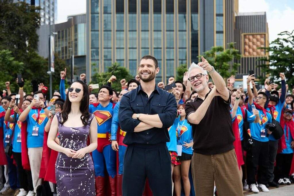 look up fan event image 1