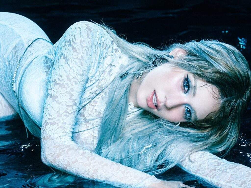 JEON SOMI Chaotic & Confused