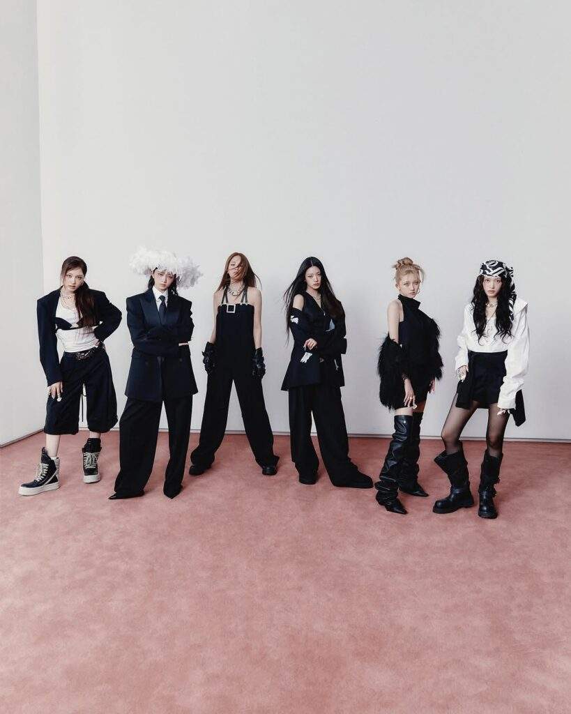 IVE comeback group photo