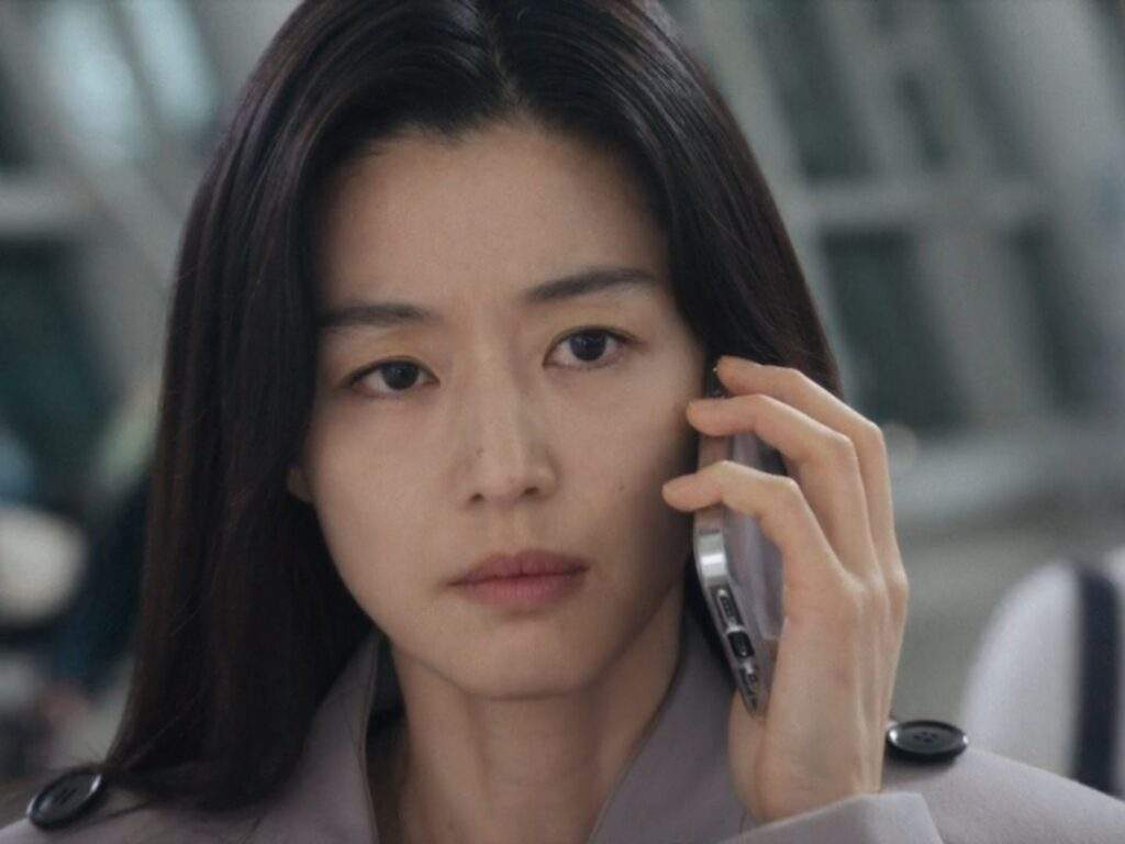 Munju investigates Junik's death