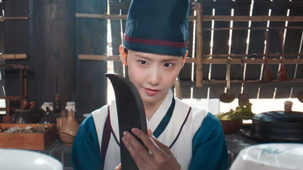 Bon Appetit Your Majesty with Ji-Yeong Sharpening a Knife (1)