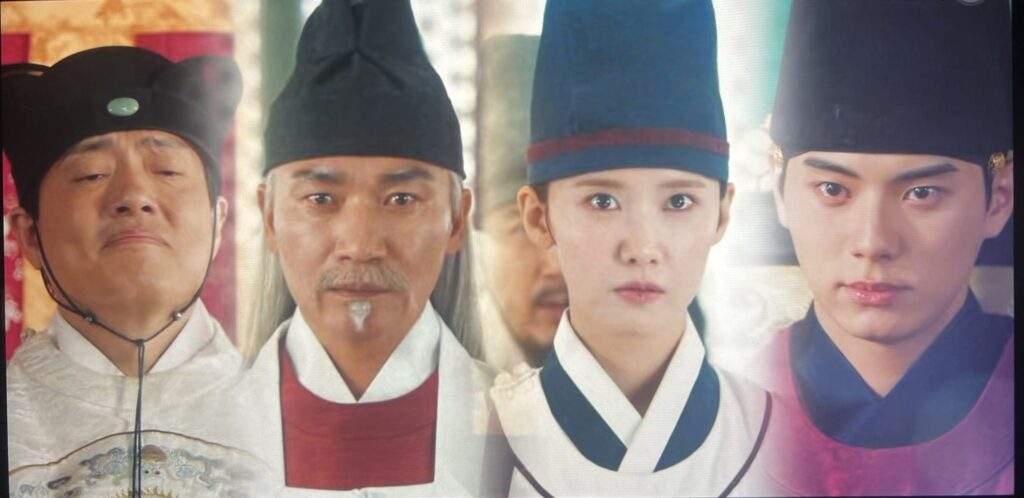 Characters from Bon Appetit Your Majesty