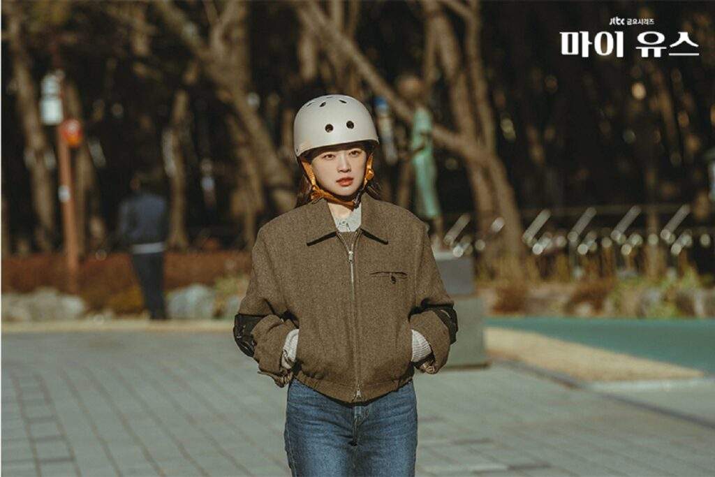My Youth episode 8 Chun Woo-hee wears a helmet as she gears up to learn biking 