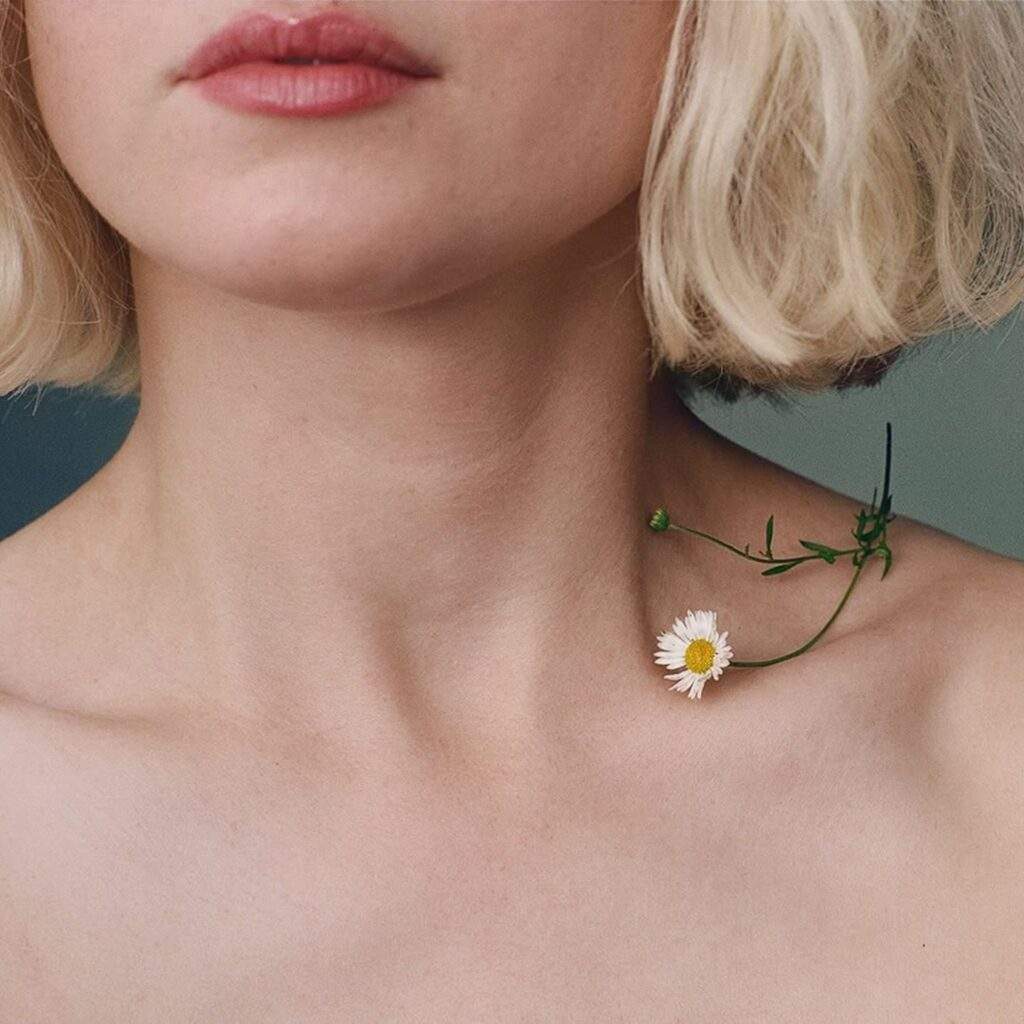 maisie peters audrey hepburn single cover