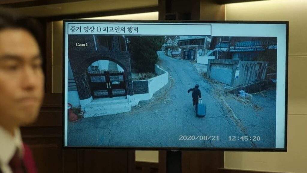 The manipulated episode 1 ji chang wook as Tae joong, a deliveryman pulling up a luggage