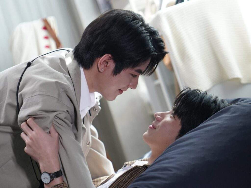 Head 2 Head Episode 8