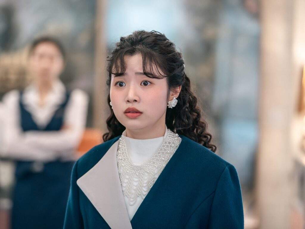 Undercover Miss Hong