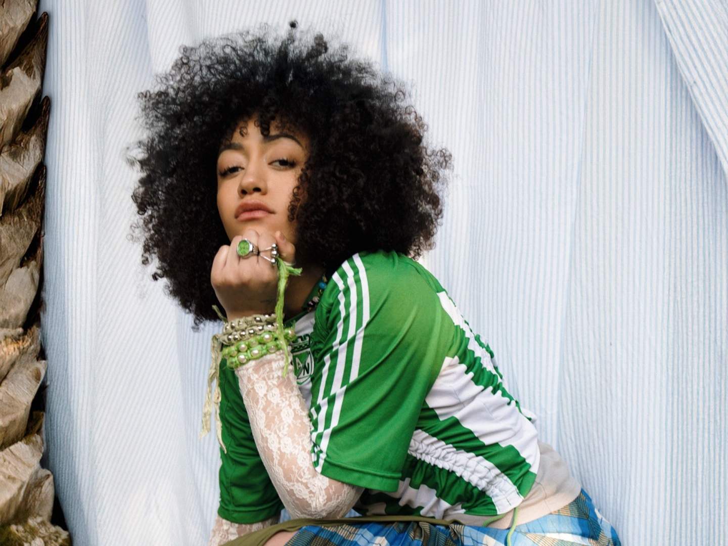 Jenevieve - The Crysalis Tour