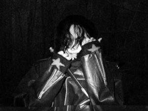 Lecx Stacy Hurry, Grin