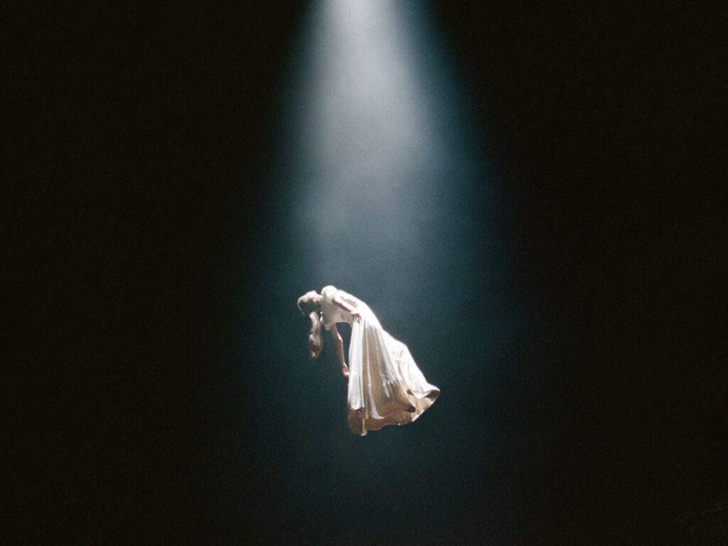 ariana grande eternal sunshine deluxe brighter days ahead