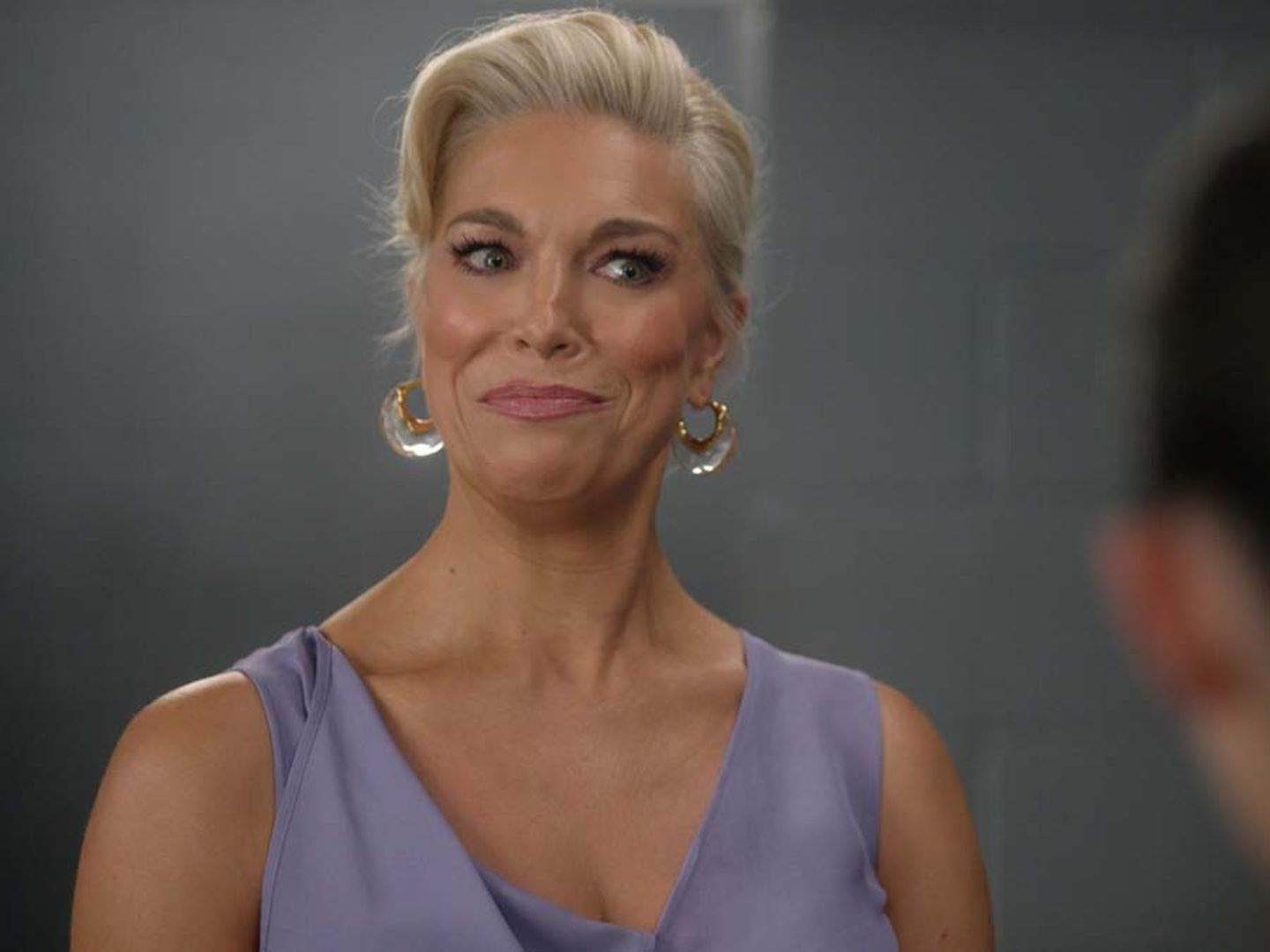 Rebecca Welton (Hannah Waddingham) talking pleasingly to Coach Alice Chilton (Tanya Reynolds; not pictured) in Ted Lasson season 4 episode 2.