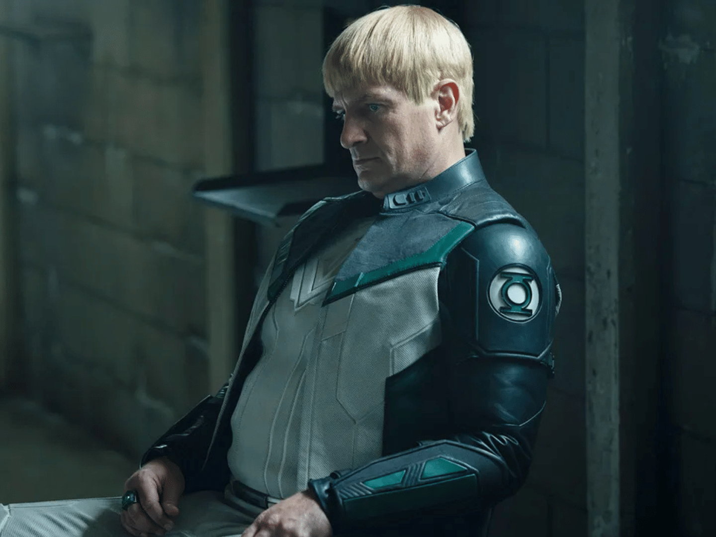 lanterns green lantern guy gardner prison visit